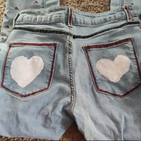 No Boundaries Light Blue Jeans with Red Heart Pattern - Picture 2 of 3